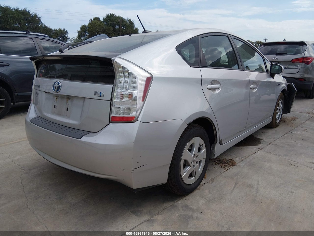 2010 TOYOTA PRIUS III · 4/10