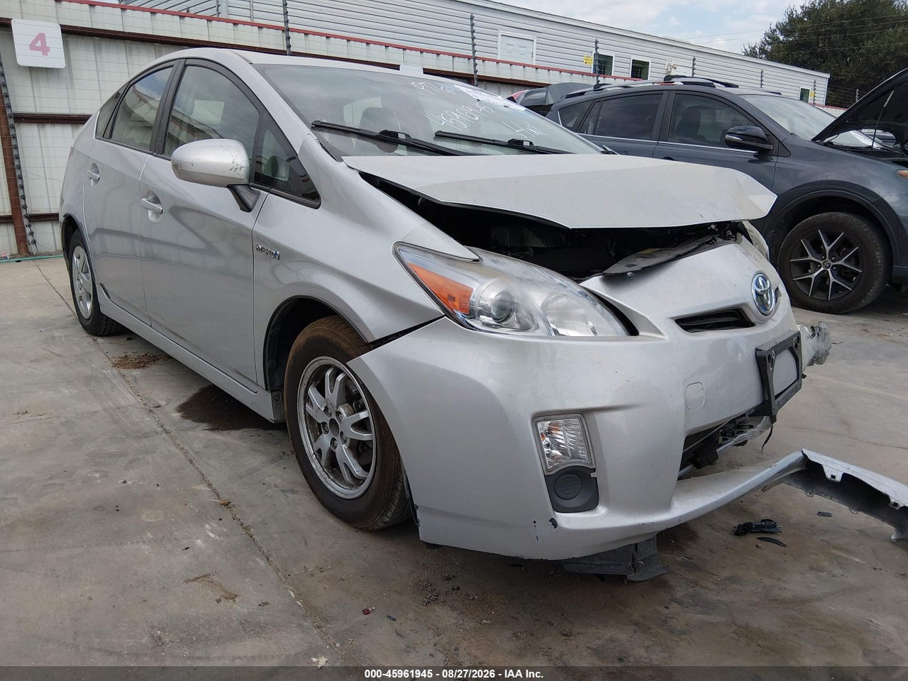 2010 TOYOTA PRIUS III