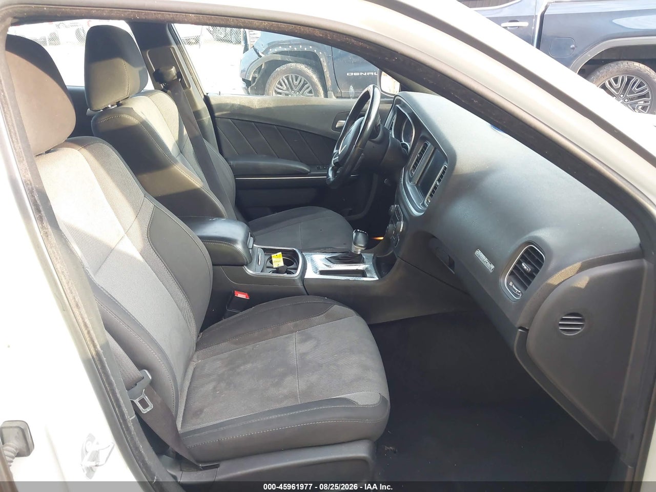 2016 DODGE CHARGER SXT · 5/11