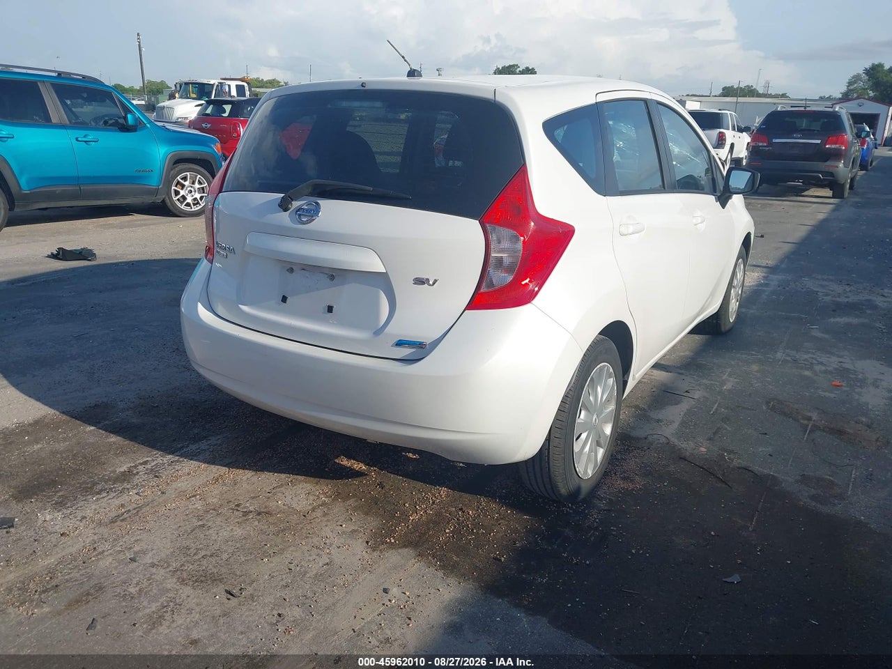 2015 NISSAN VERSA NOTE SV · 4/11
