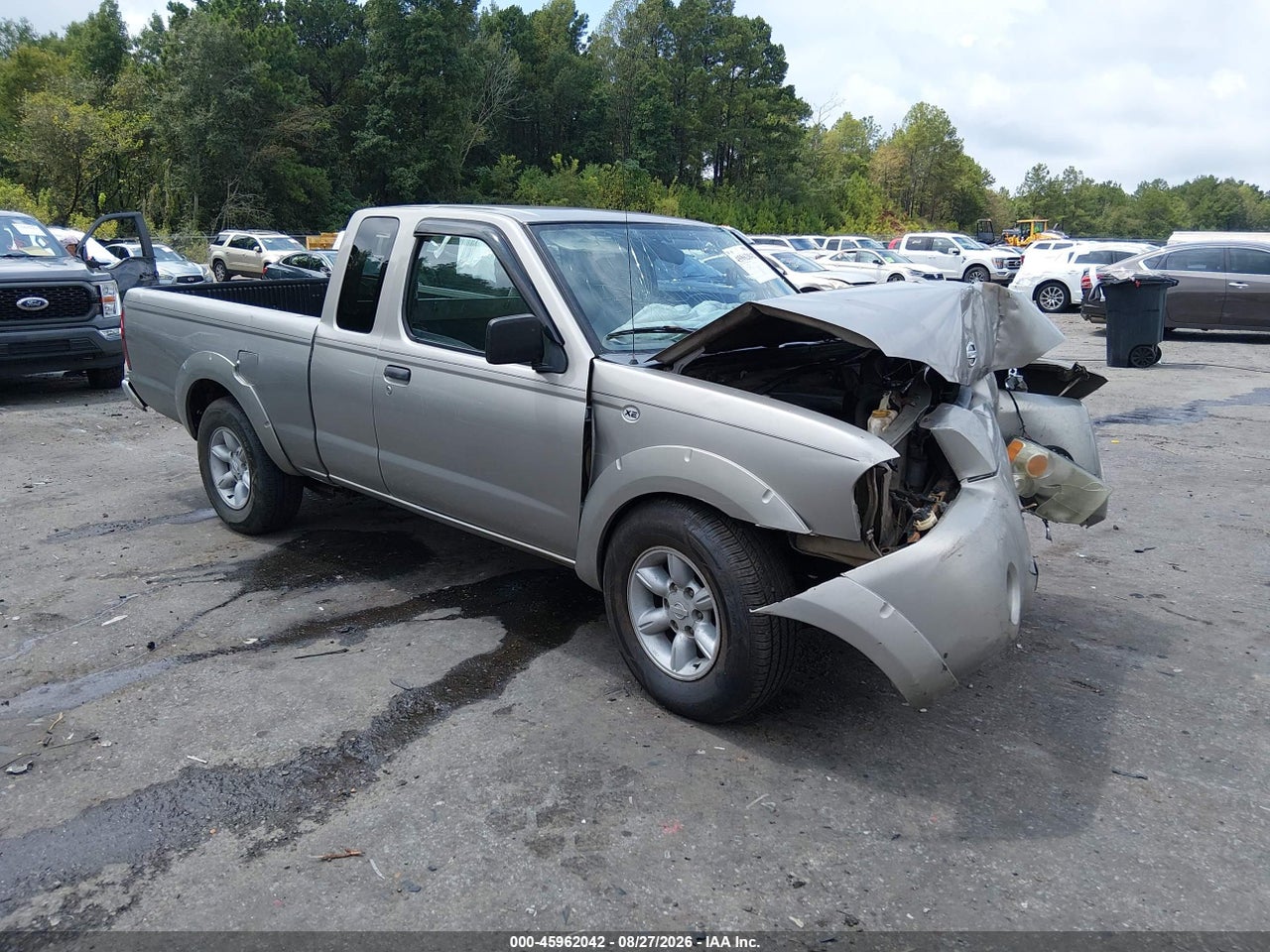 2002 NISSAN FRONTIER XE