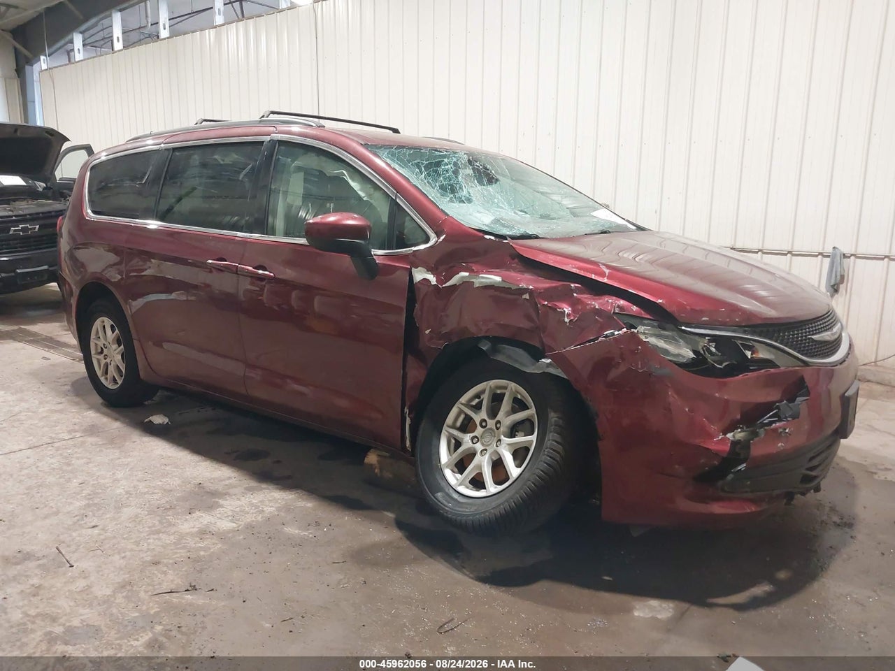 2C4RC1DG9LR****** · 2020 CHRYSLER VOYAGER LXI