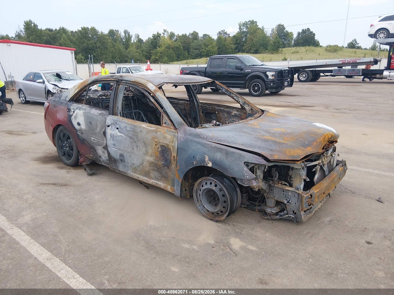4T1BF3EK0AU****** · 2010 TOYOTA CAMRY LE