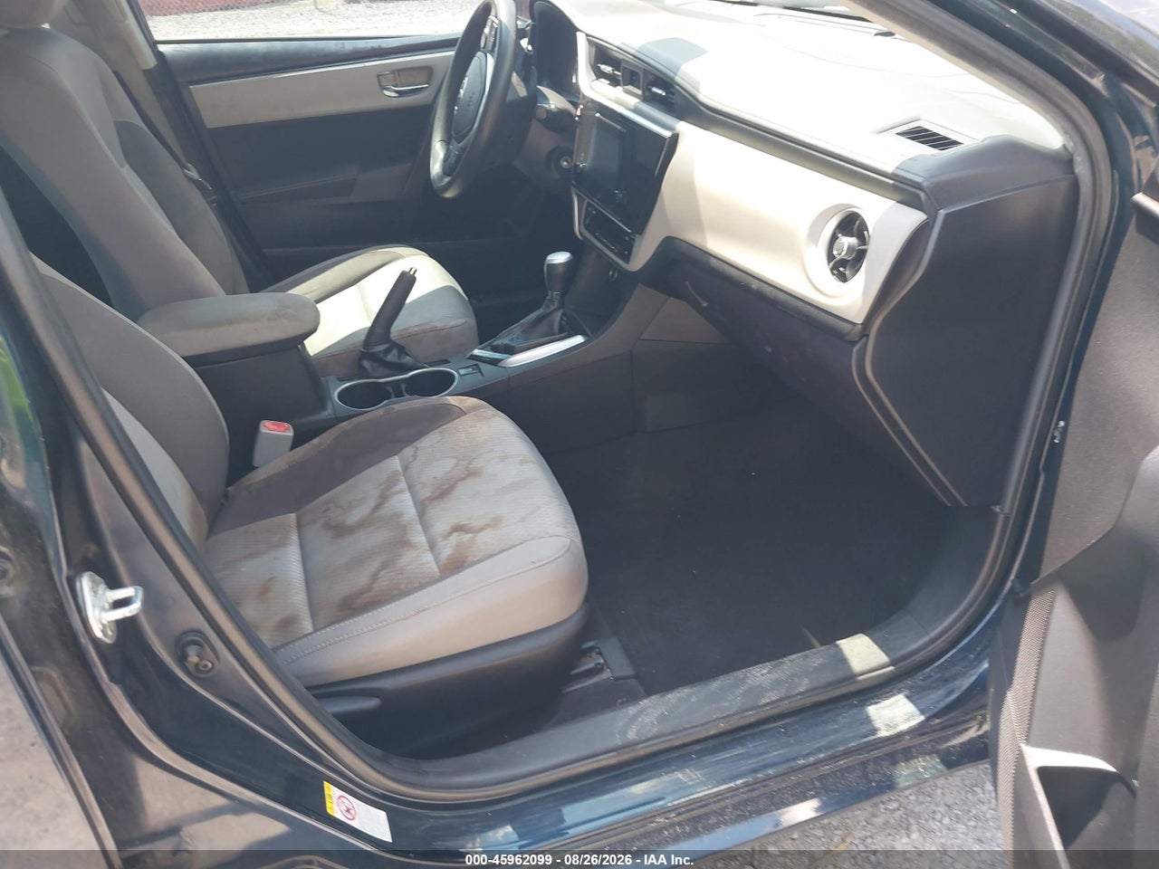 2018 TOYOTA COROLLA LE · 5/10