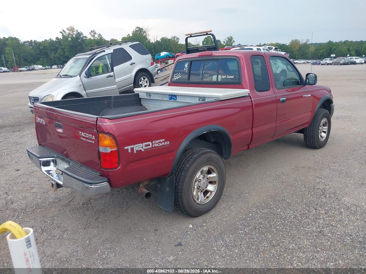 2000 TOYOTA TACOMA PRERUNNER V6 · 4/11