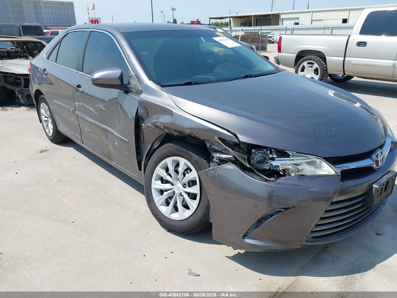 2016 TOYOTA CAMRY LE · 6/11