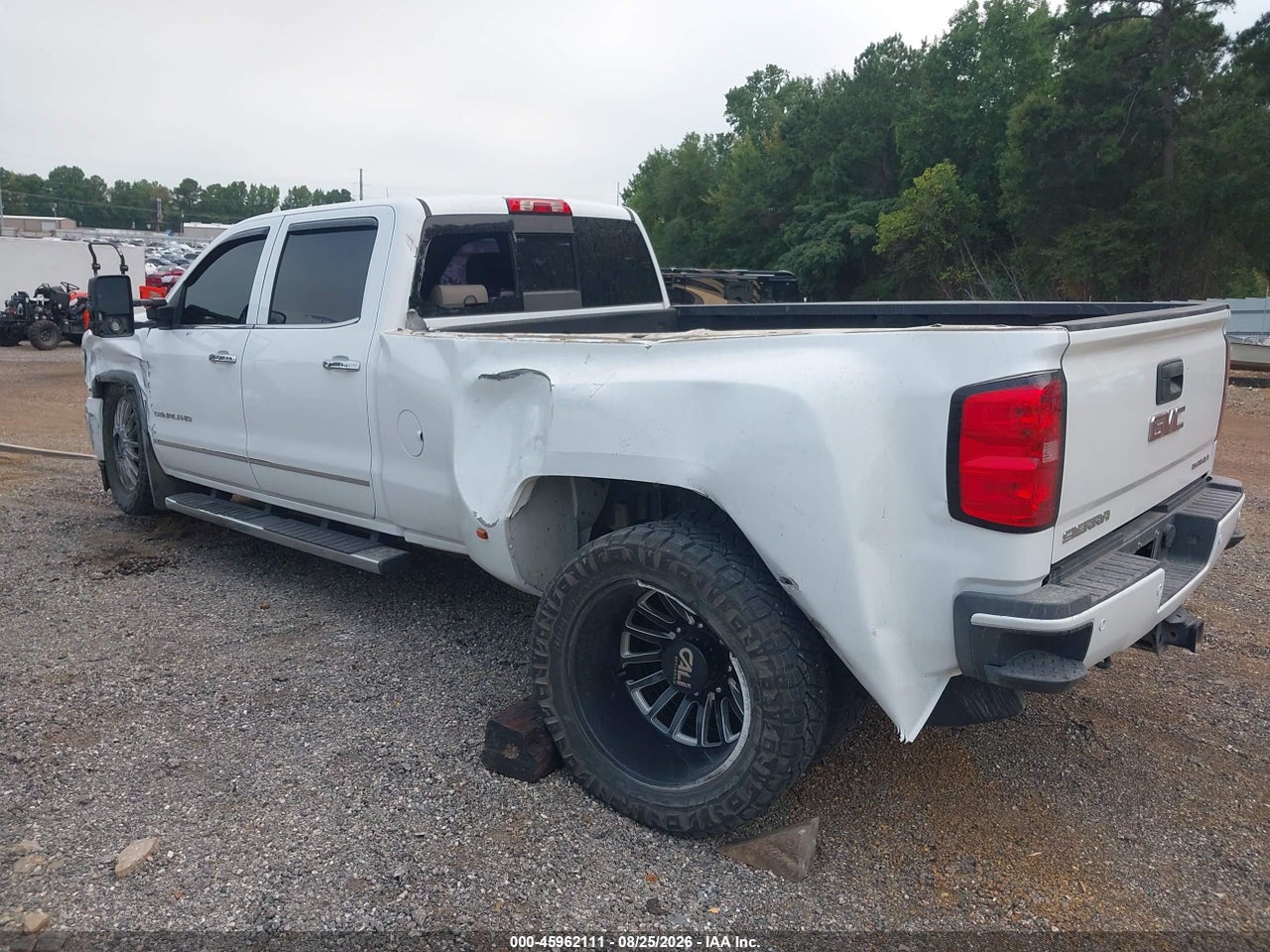 2015 GMC SIERRA 3500HD DENALI · 3/4