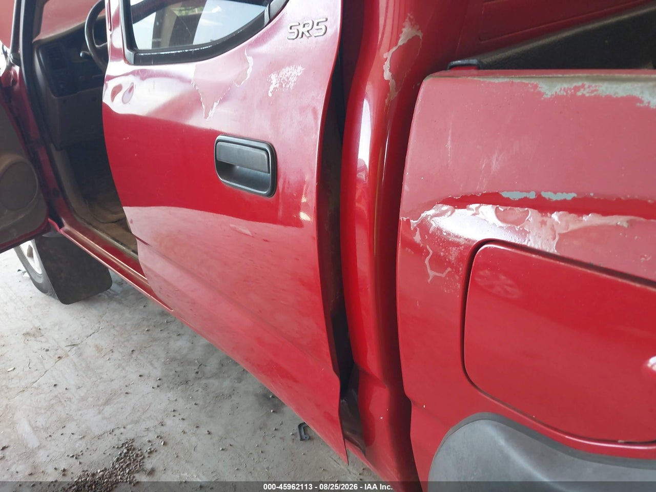 2002 TOYOTA TACOMA PRERUNNER V6 · 6/10