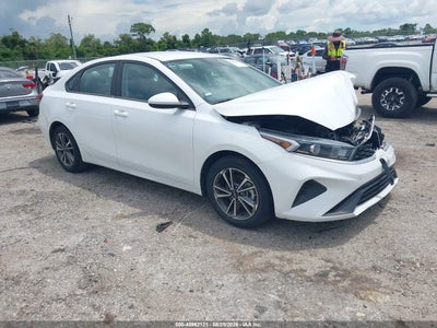 3KPF24AD8NE****** · 2022 KIA FORTE LXS