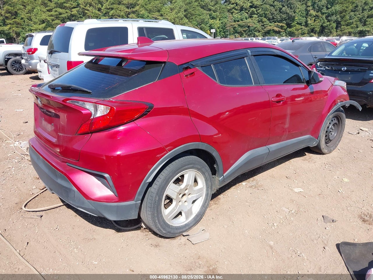 2019 TOYOTA C-HR LE · 4/11