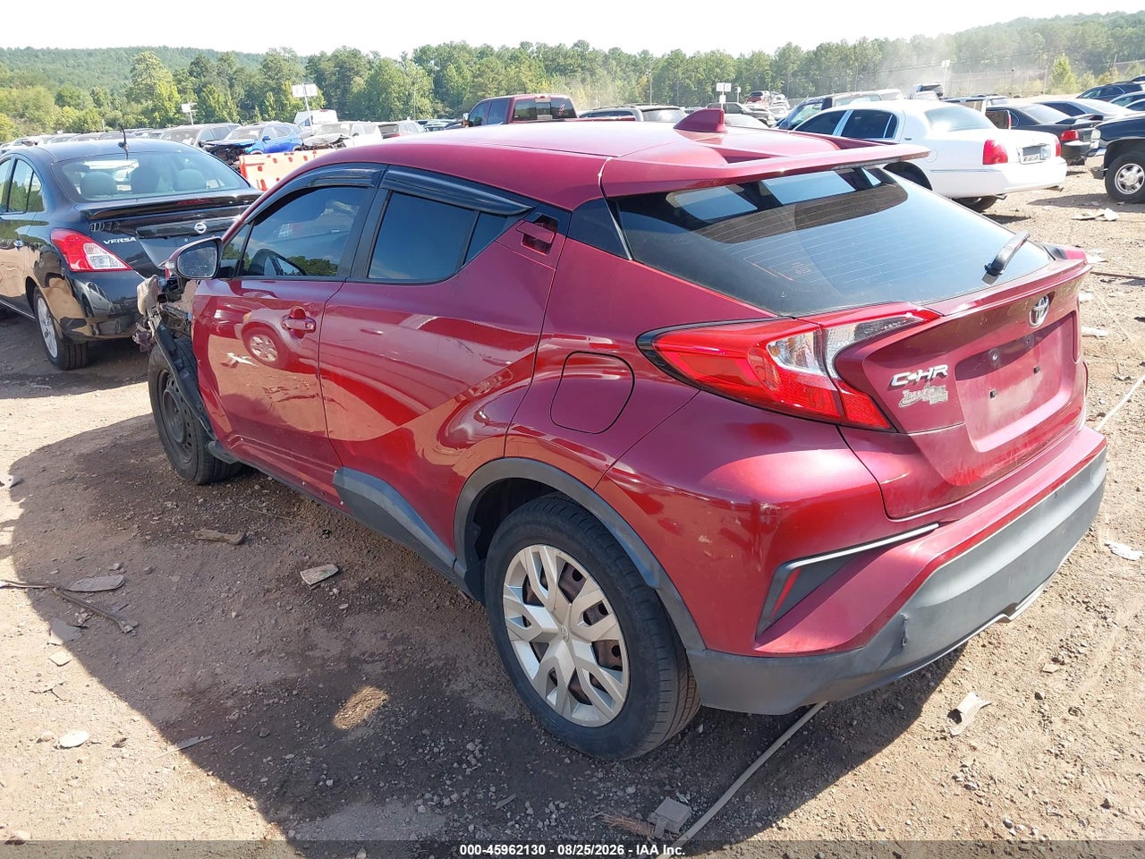 2019 TOYOTA C-HR LE · 3/11