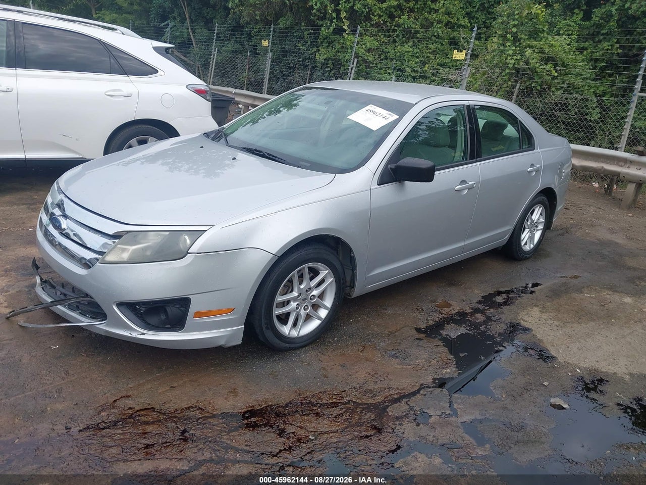 2010 FORD FUSION S · 2/11