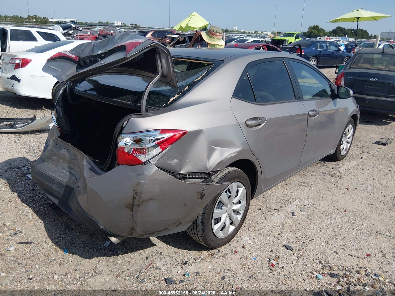 2016 TOYOTA COROLLA LE · 4/11