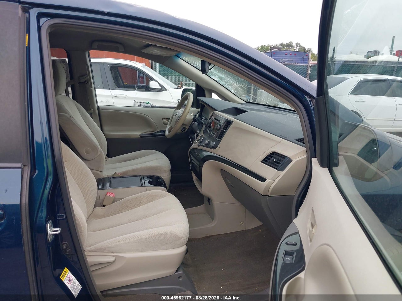 2012 TOYOTA SIENNA LE V6 8 PASSENGER · 5/11