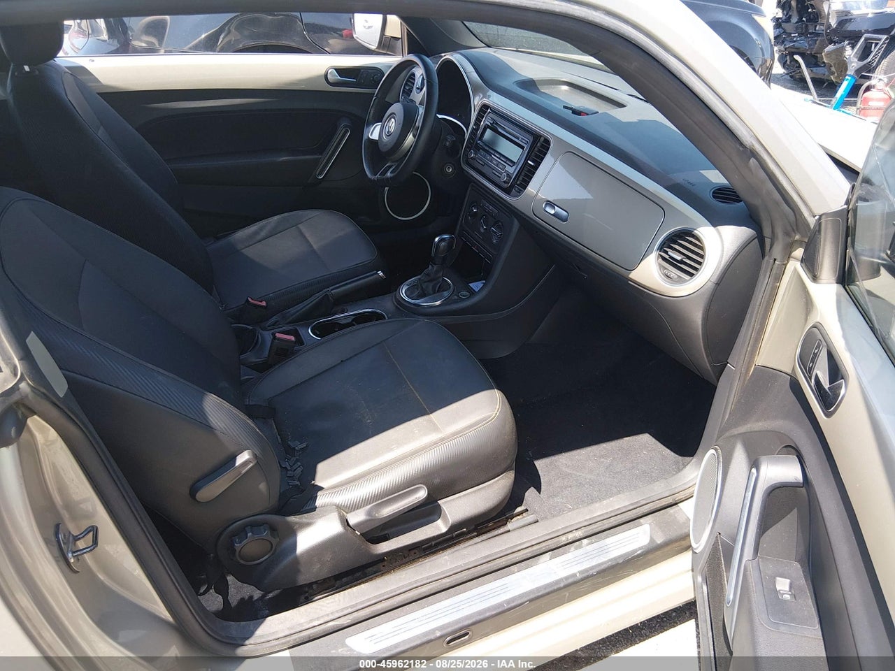 2013 VOLKSWAGEN BEETLE 2.5L · 5/11