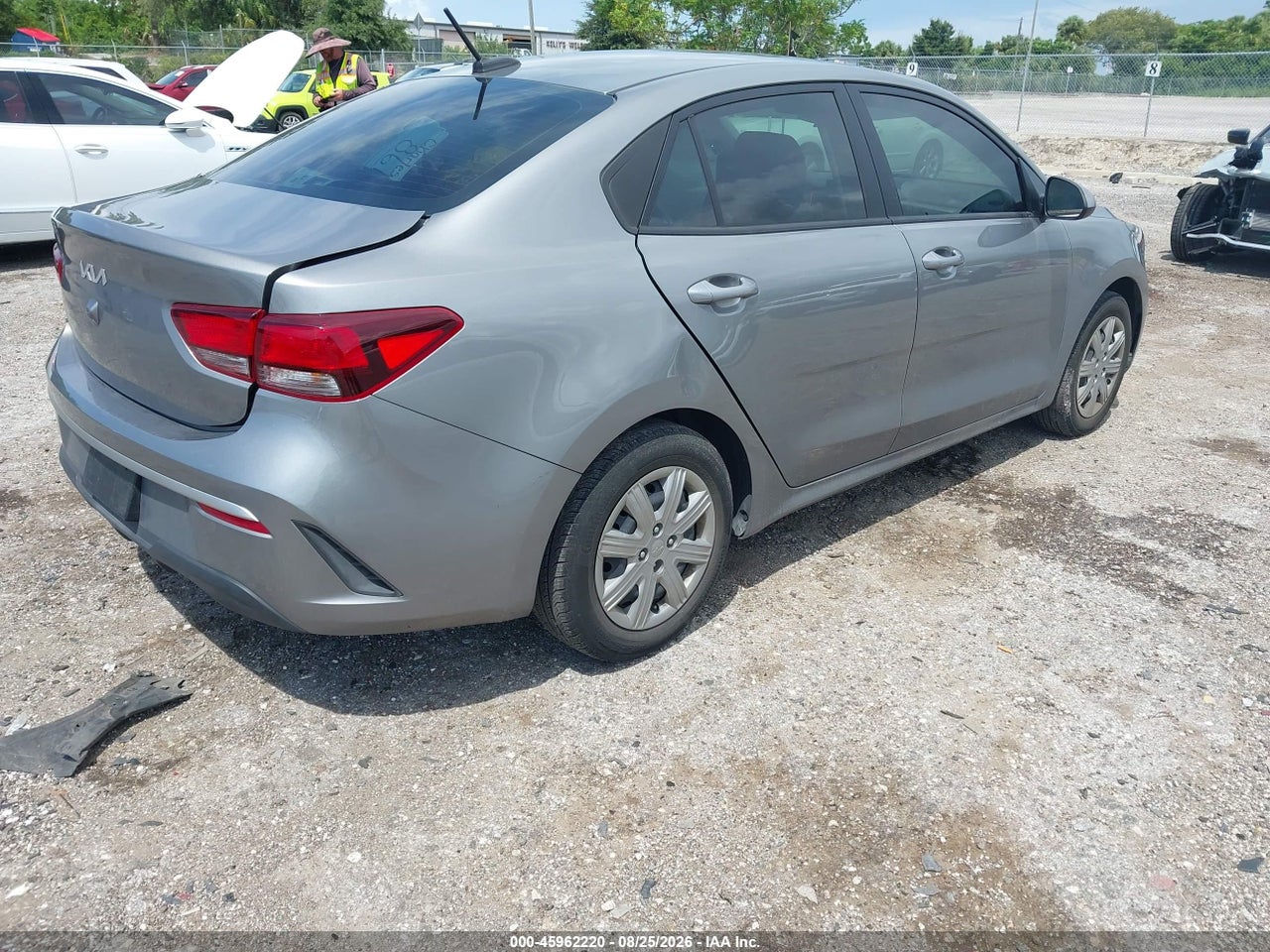 2022 KIA RIO S · 4/11
