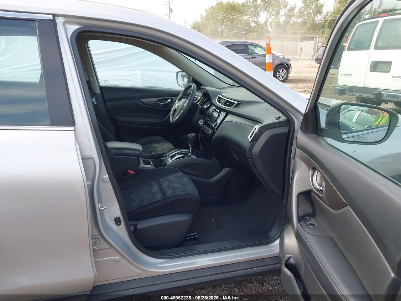 2014 NISSAN ROGUE S/SL/SV · 5/11