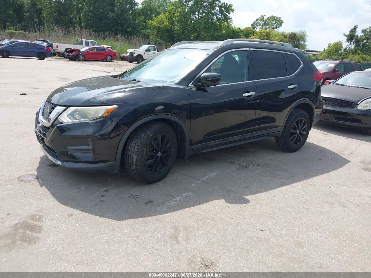 2017 NISSAN ROGUE SV · 2/11