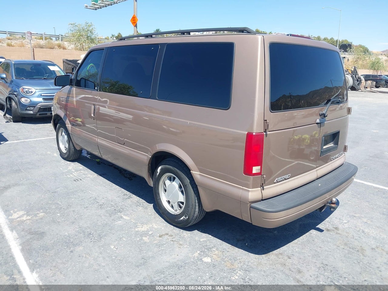 2000 CHEVROLET ASTRO · 3/11