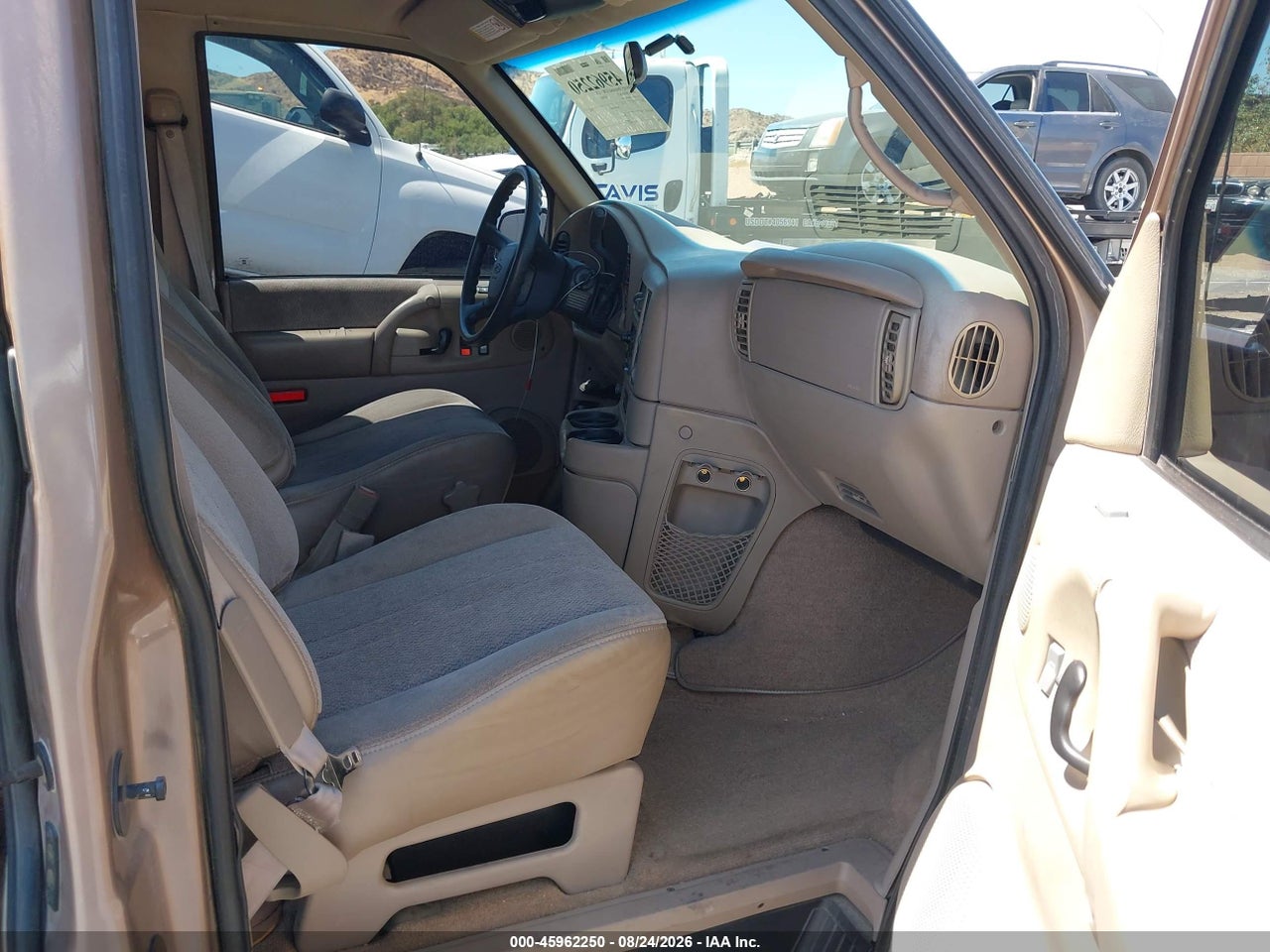 2000 CHEVROLET ASTRO · 5/11