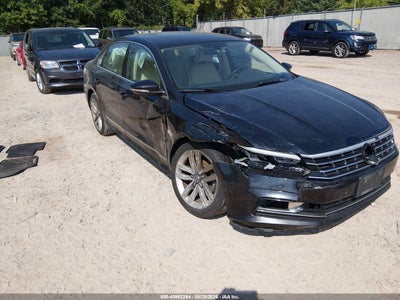 1VWGT7A31HC****** · 2017 VOLKSWAGEN PASSAT 1.8T SE