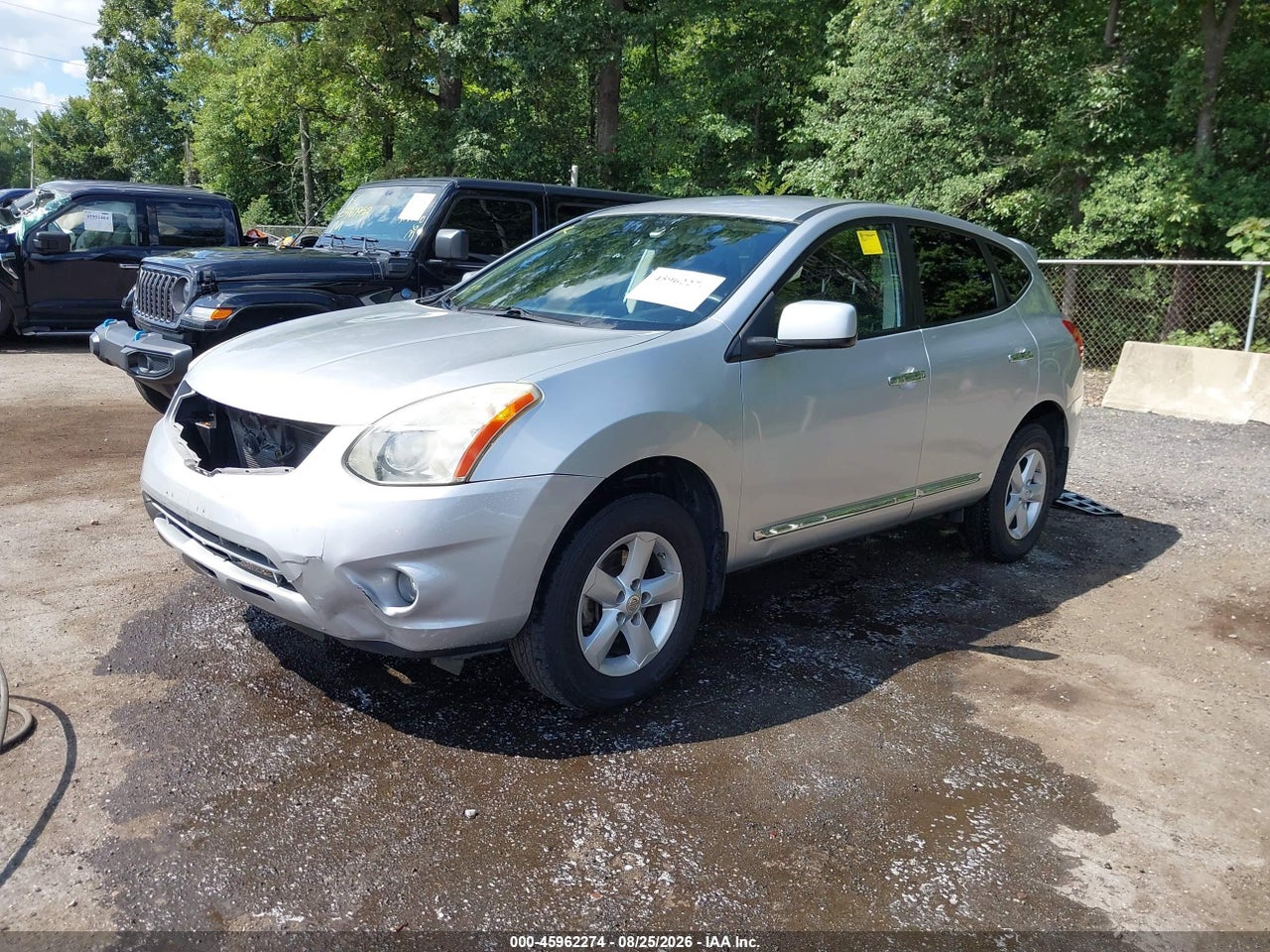 2013 NISSAN ROGUE S · 2/11