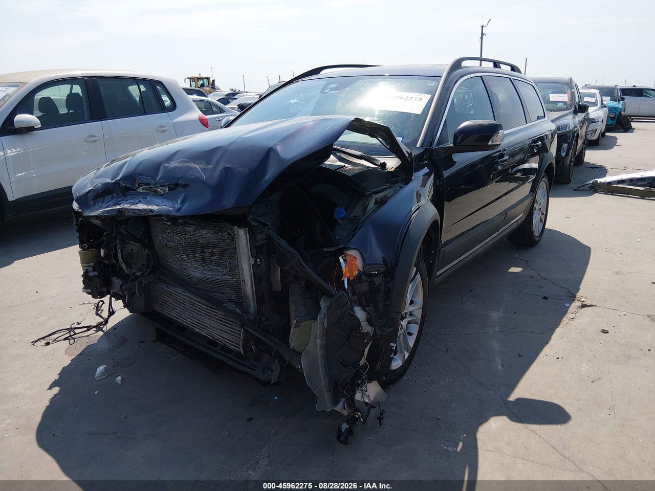 2016 VOLVO XC70 T5 PREMIER · 2/11