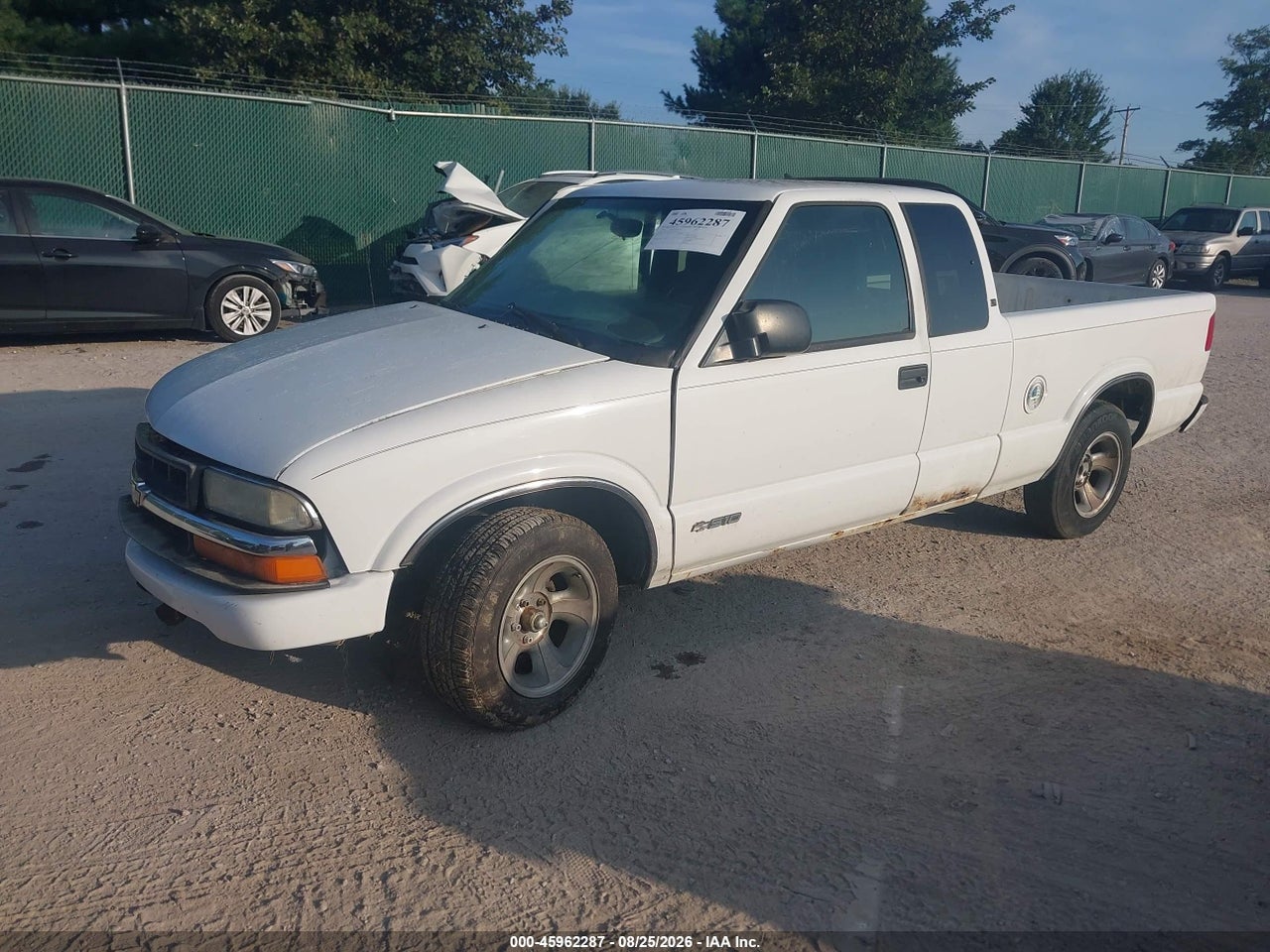 2002 CHEVROLET S-10 LS · 2/11