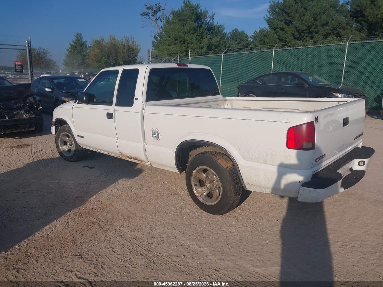 2002 CHEVROLET S-10 LS · 3/11