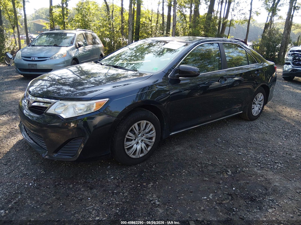 2012 TOYOTA CAMRY LE · 2/11