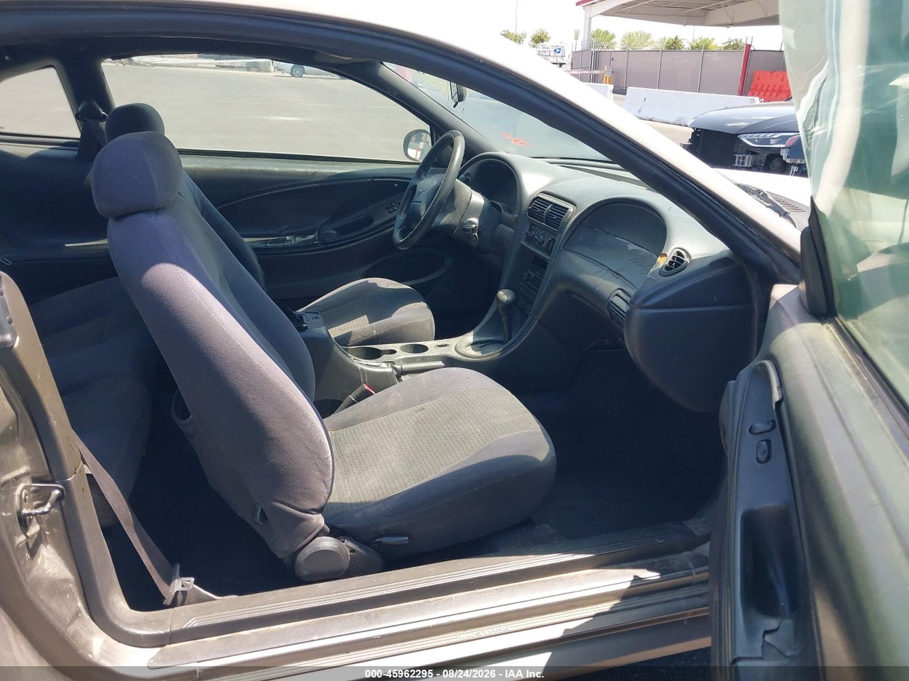 2002 FORD MUSTANG · 5/11