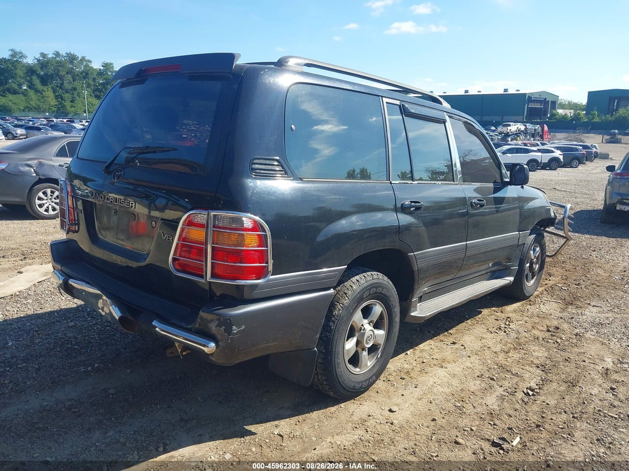 2002 TOYOTA LAND CRUISER   · 4/11