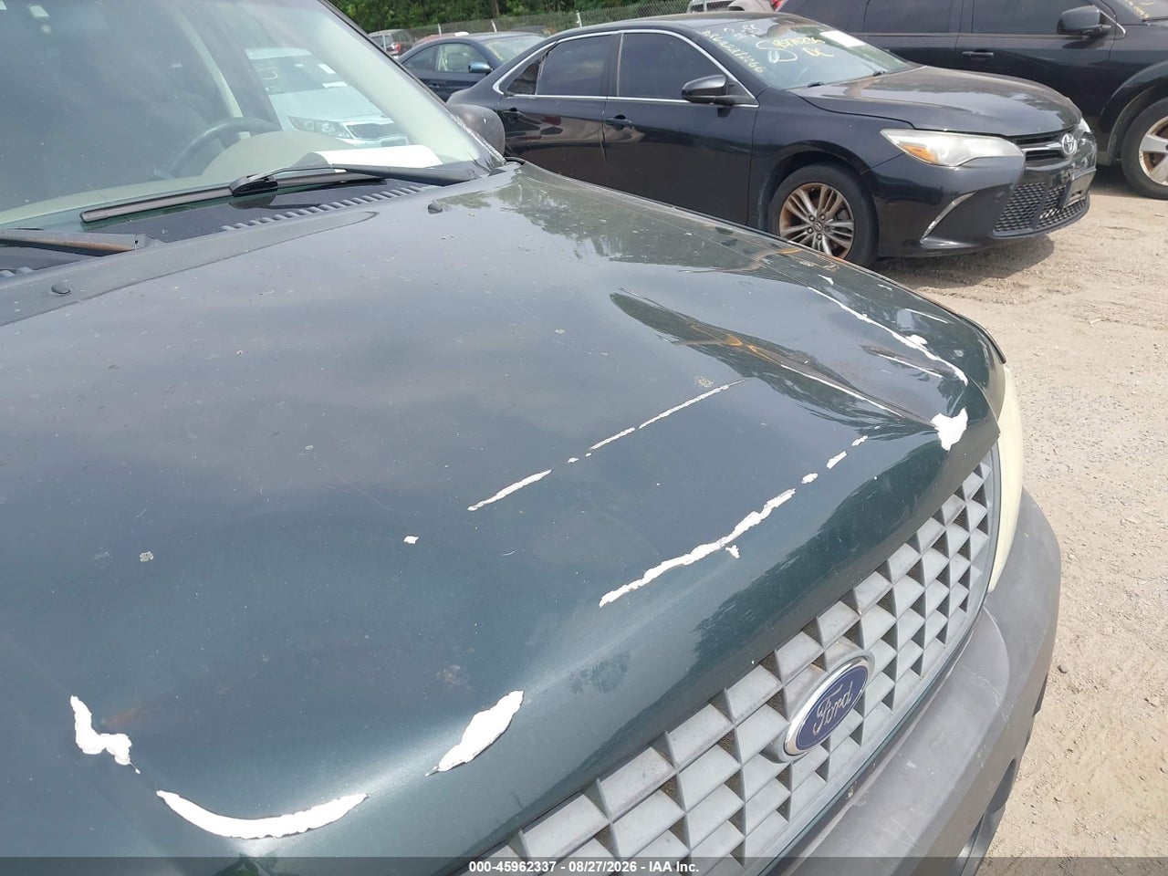 2004 FORD EXPLORER XLS/XLS SPORT · 6/11