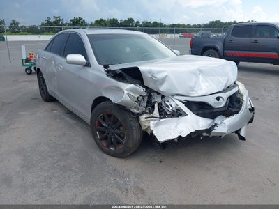 2011 TOYOTA CAMRY XLE