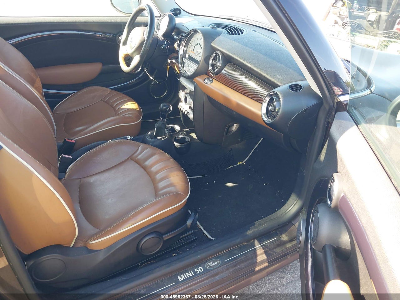 2010 MINI COOPER   · 5/11