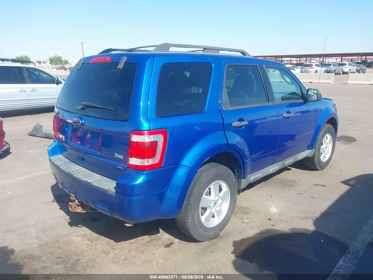 2011 FORD ESCAPE XLT · 4/11