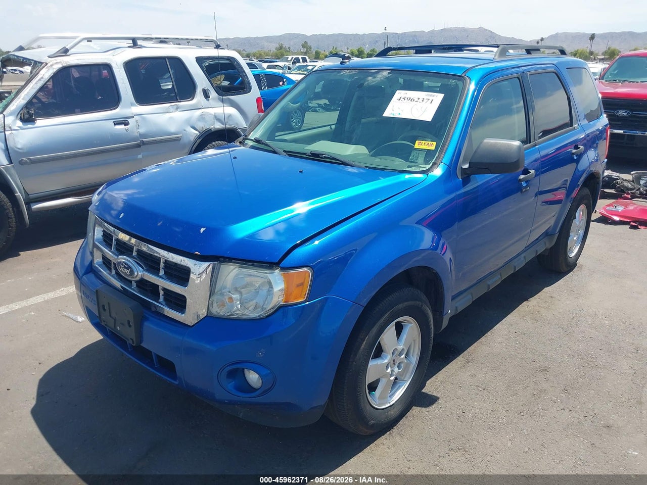 2011 FORD ESCAPE XLT · 2/11