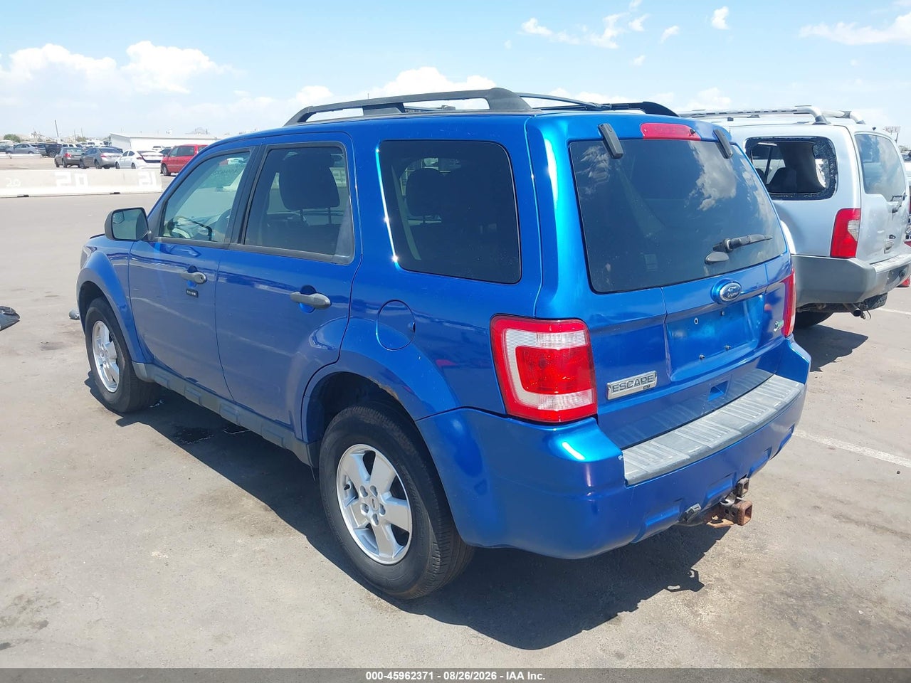 2011 FORD ESCAPE XLT · 3/11