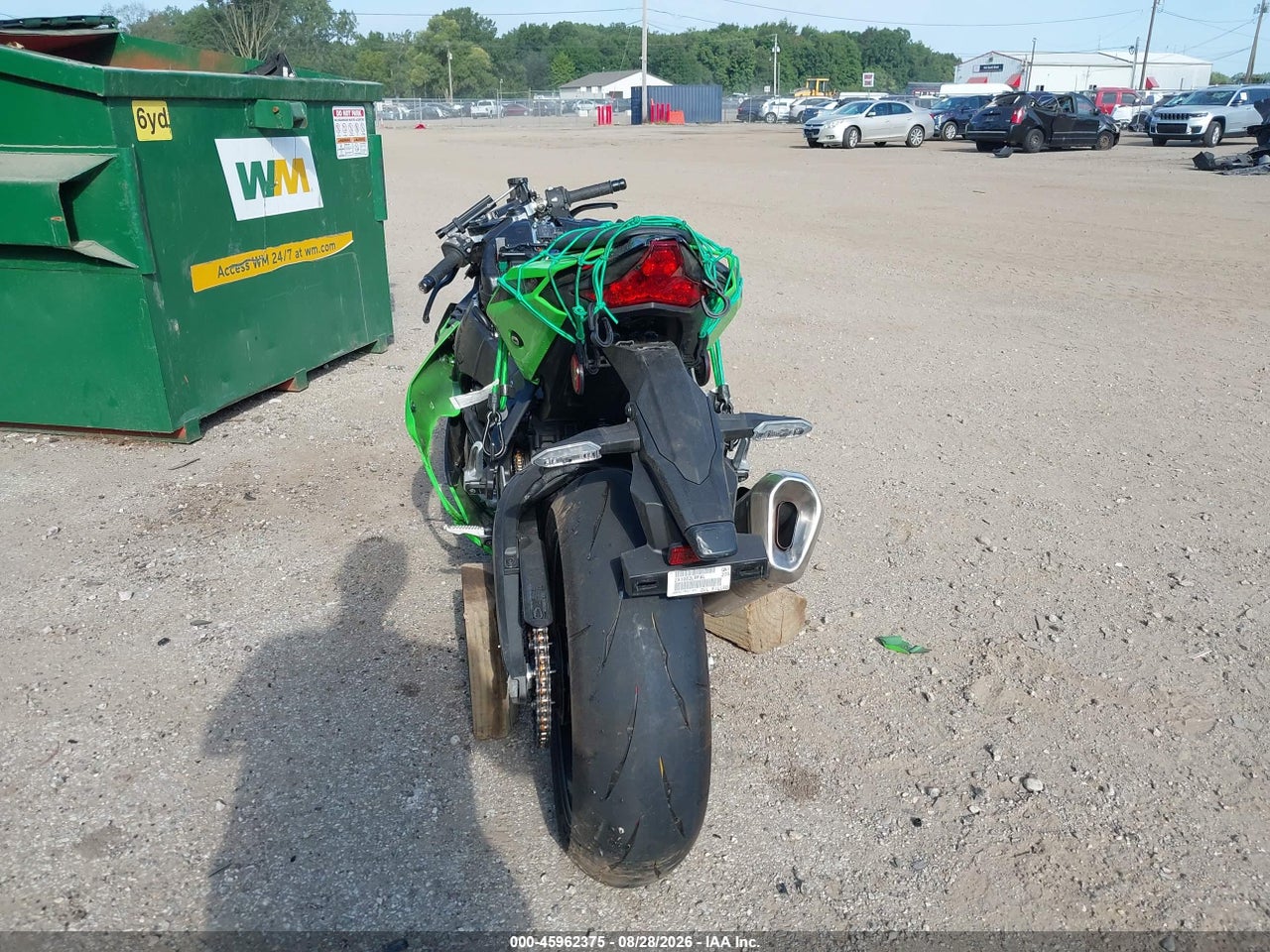 2024 KAWASAKI ZX1002 L · 6/10