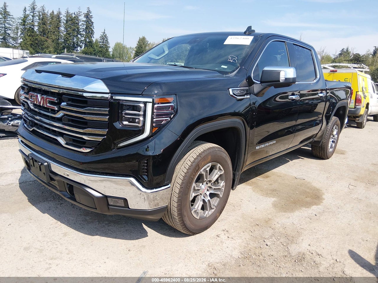 2026 GMC SIERRA 1500 , SHORT BED, SLT, 4WD · 2/11