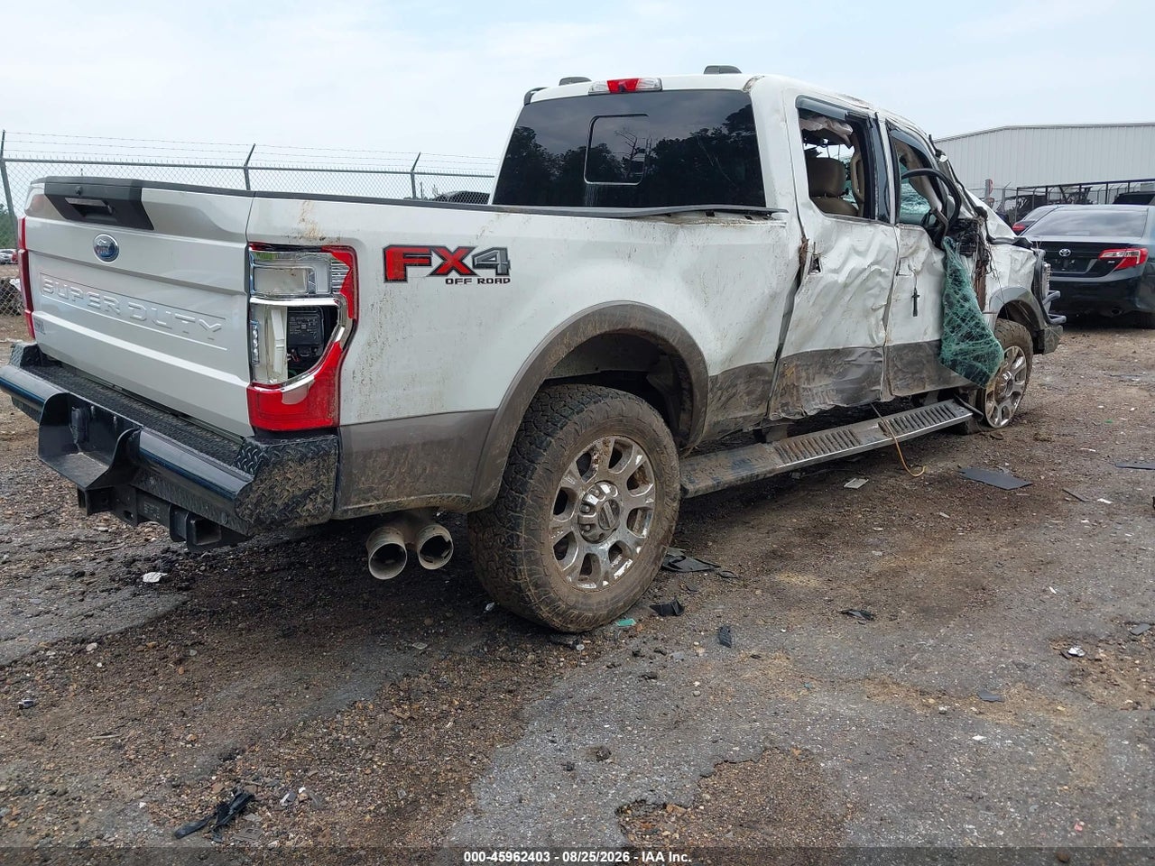 2020 FORD F-250 LARIAT · 4/11