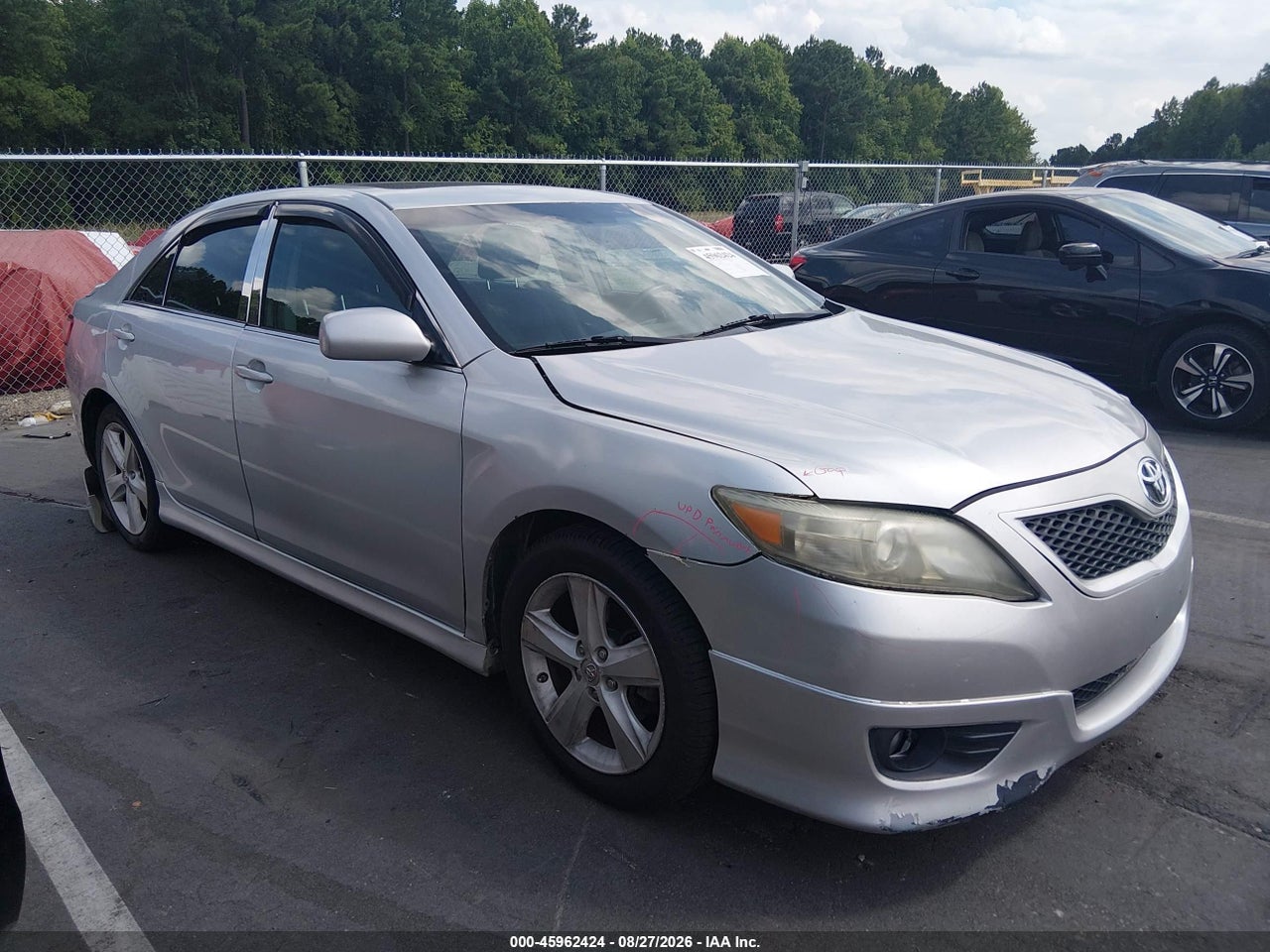 2011 TOYOTA CAMRY SE