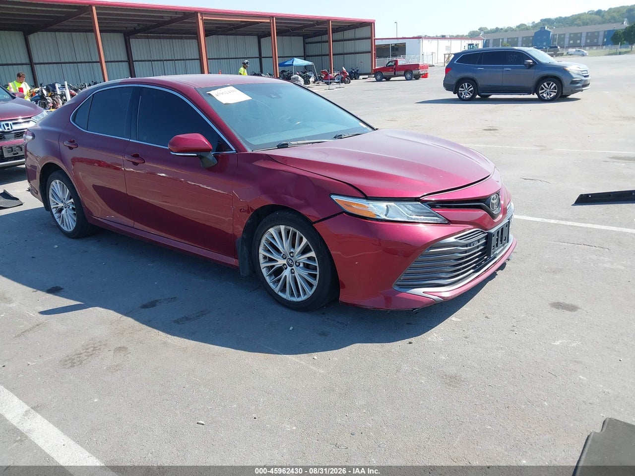 2018 TOYOTA CAMRY XLE