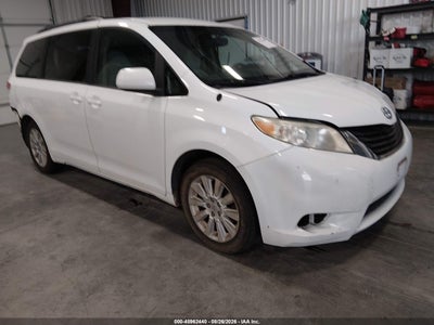 2013 TOYOTA SIENNA LE 7 PASSENGER