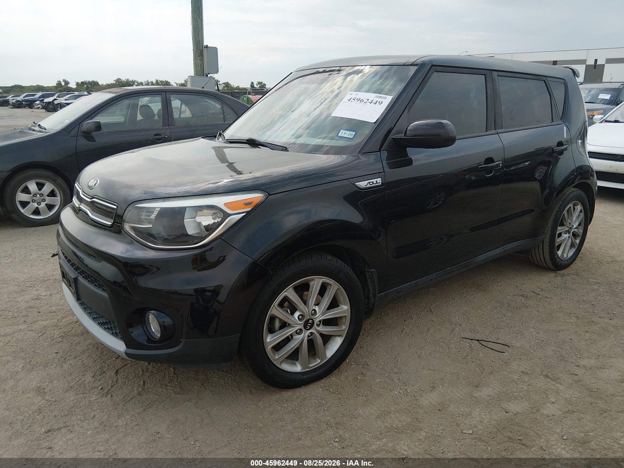 2019 KIA SOUL + · 2/5