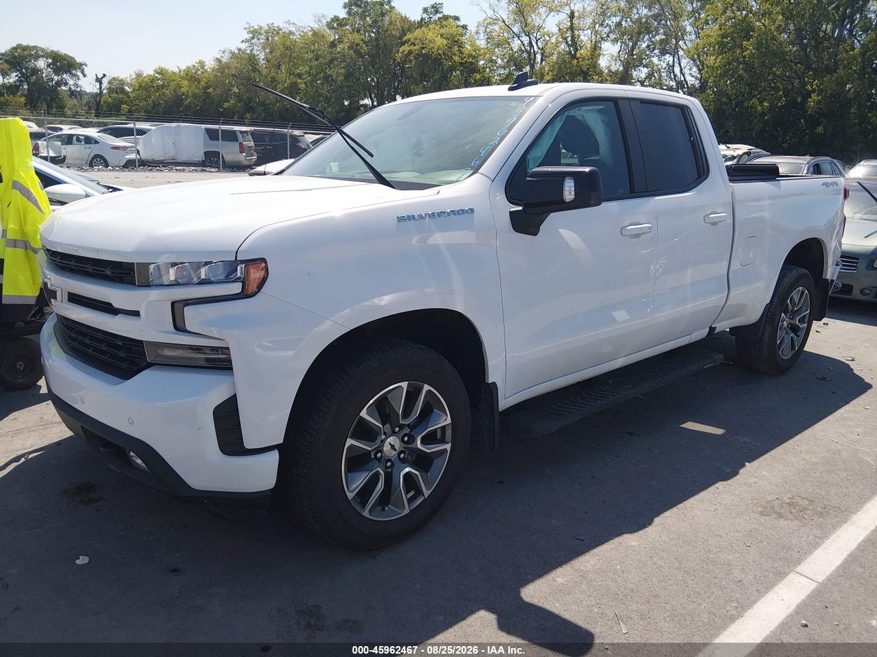 2020 CHEVROLET SILVERADO 1500 4WD  STANDARD BED RST · 2/11