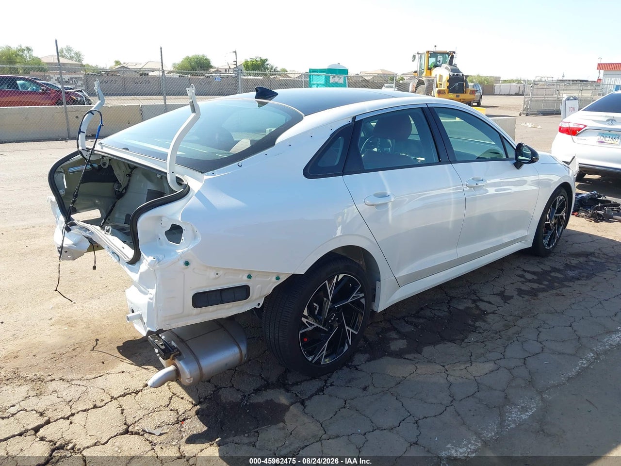 2025 KIA K5 GT-LINE · 4/11