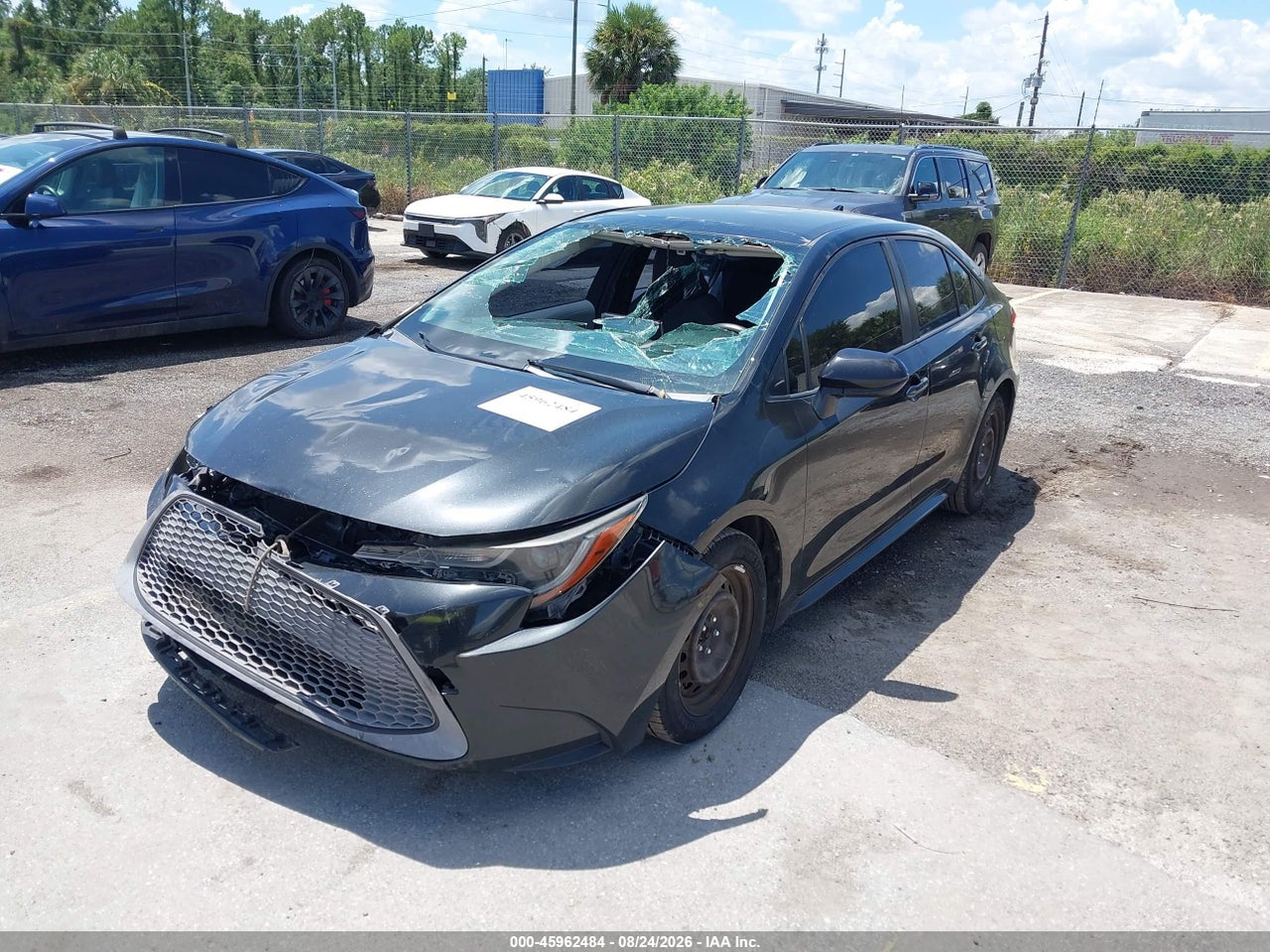 2020 TOYOTA COROLLA LE · 2/4