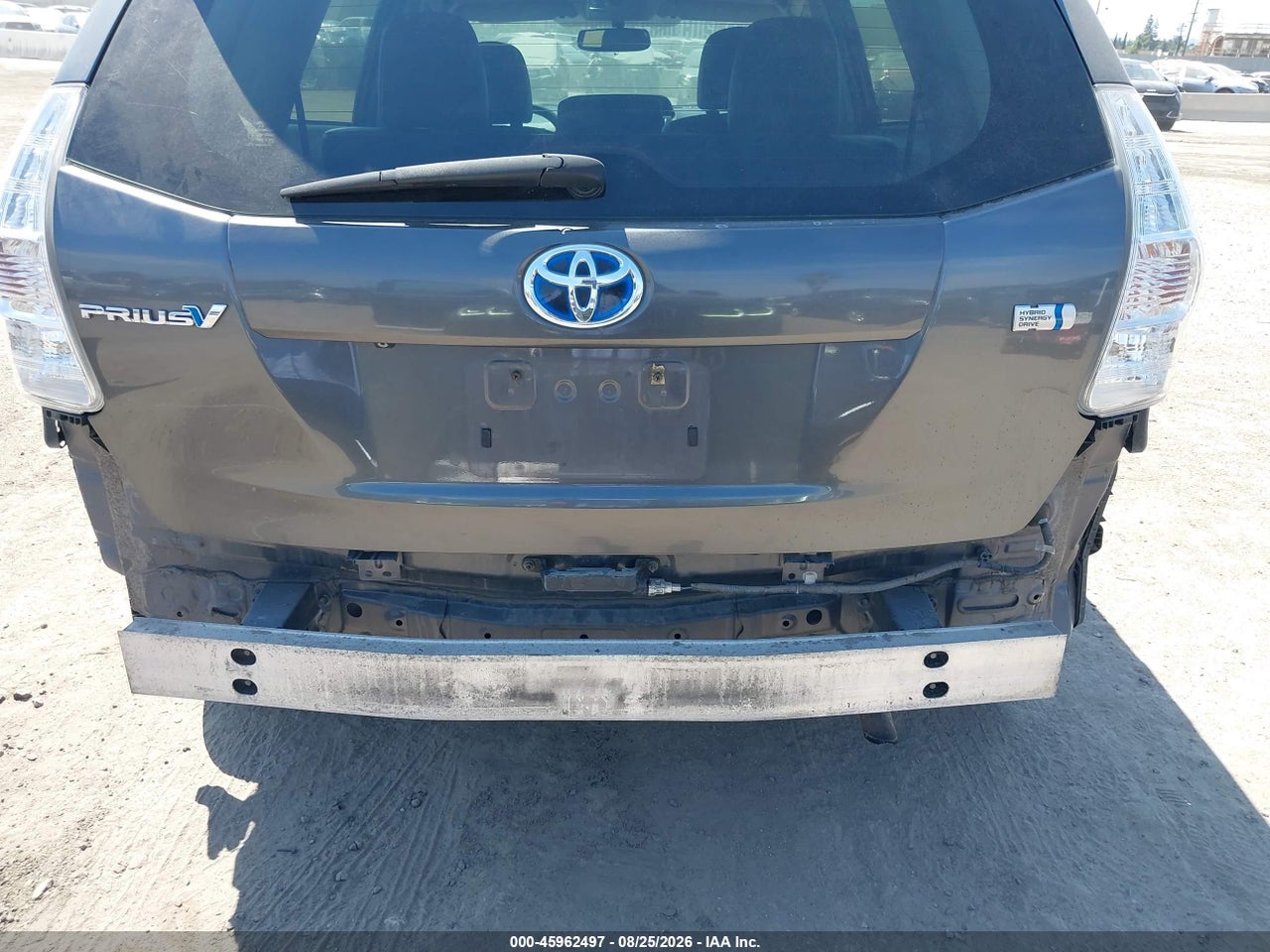 2012 TOYOTA PRIUS V FIVE · 6/11