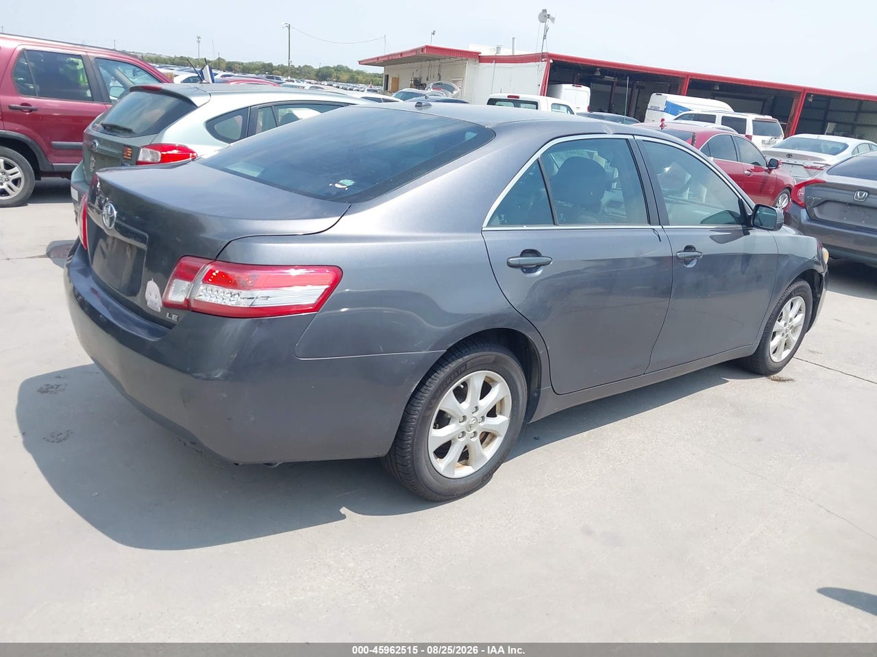 2011 TOYOTA CAMRY LE · 4/11